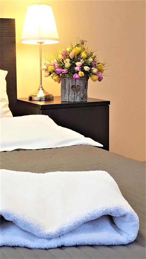 Scsk Zurawia Bed & Breakfast Warsaw Exterior photo