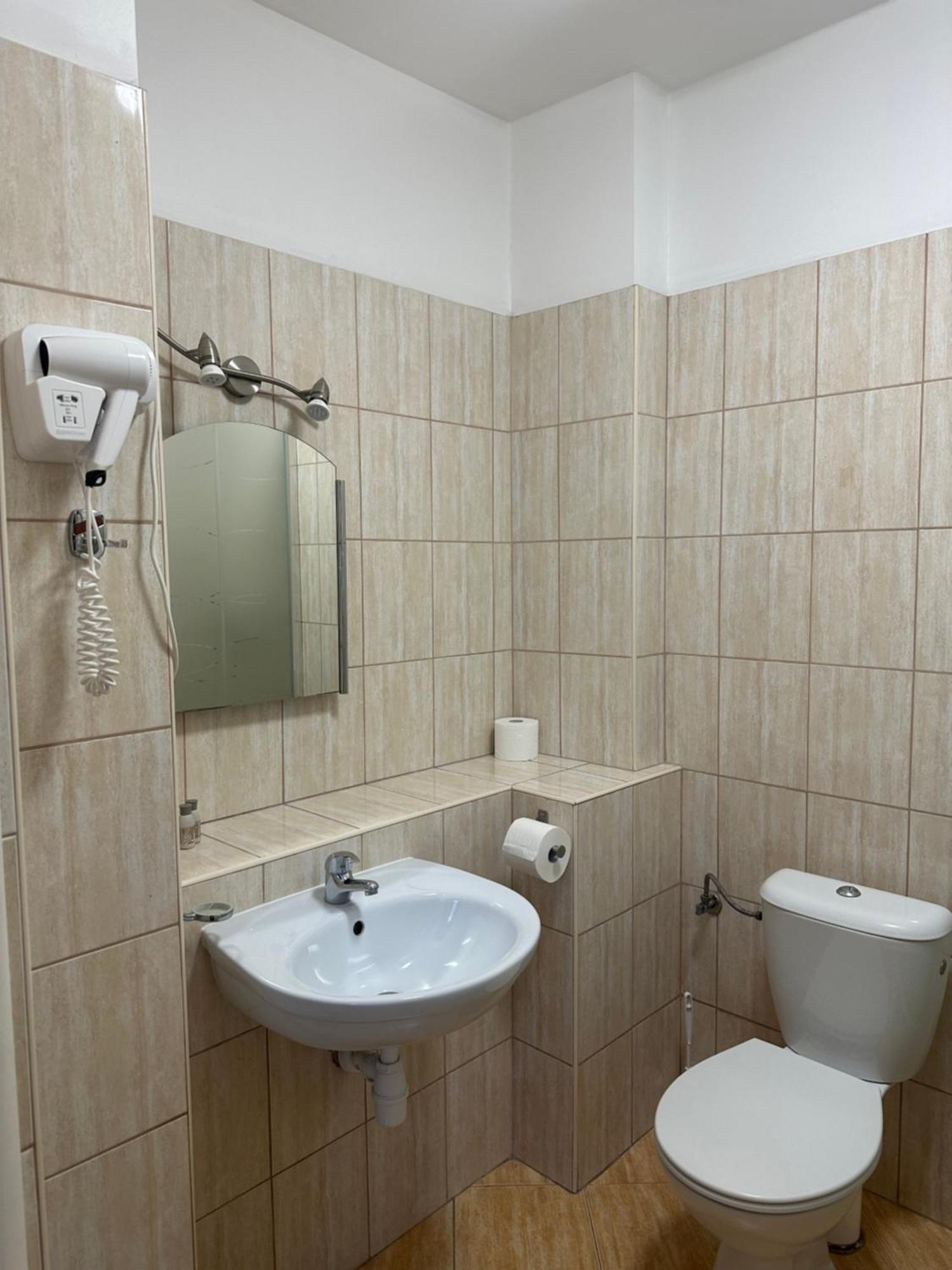 Scsk Zurawia Bed & Breakfast Warsaw Exterior photo