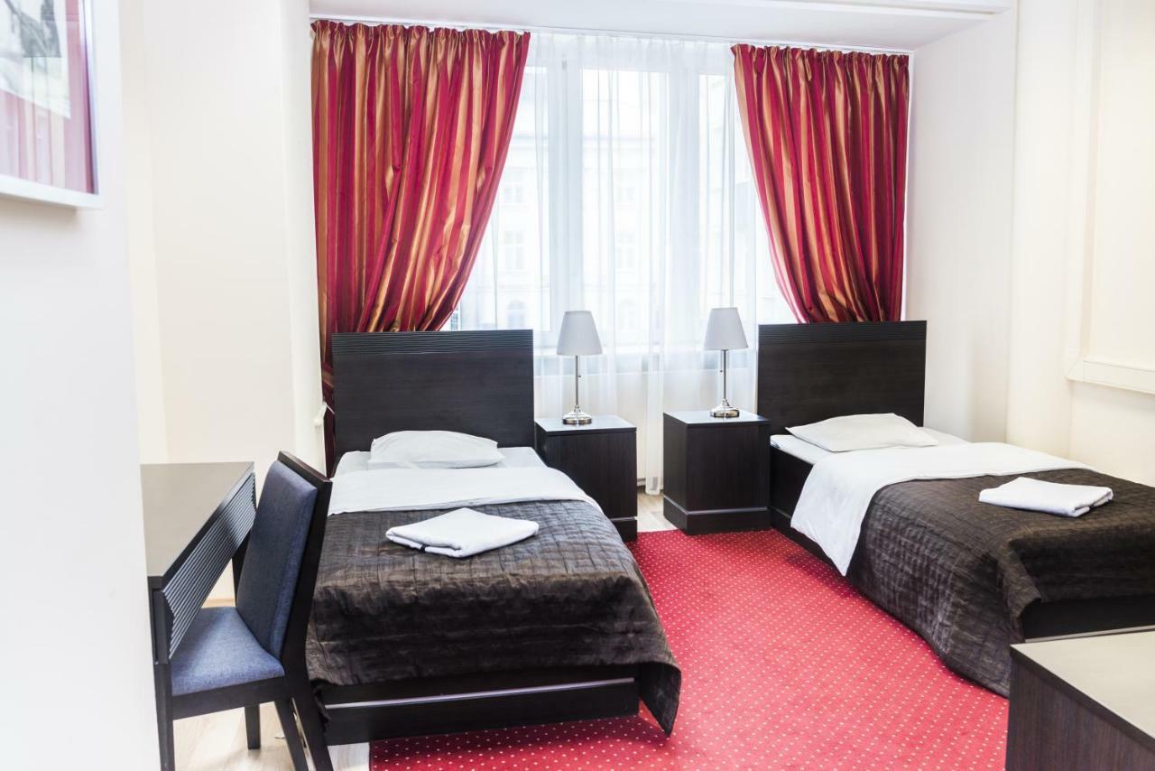 Scsk Zurawia Bed & Breakfast Warsaw Exterior photo