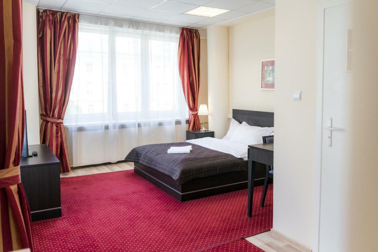 Scsk Zurawia Bed & Breakfast Warsaw Exterior photo